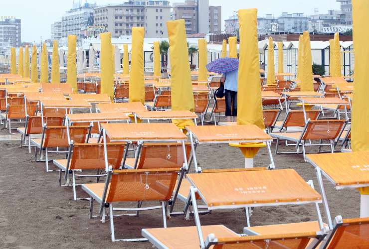 Stabilimento in riviera romagnola - Fonte Ansa - romagnawebtv.it